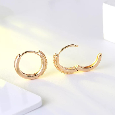 small sterling silver hoop earrings