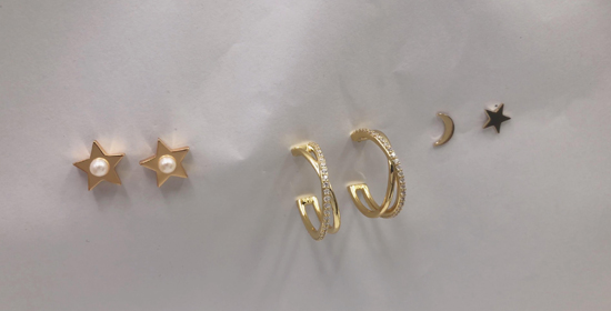 gold ear tops