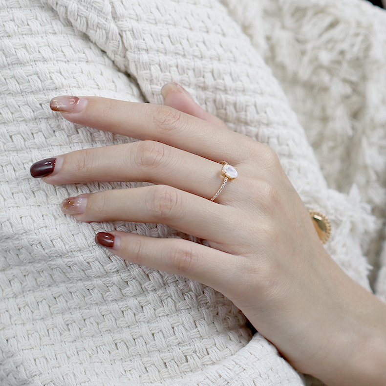sterling silver moonstone ring