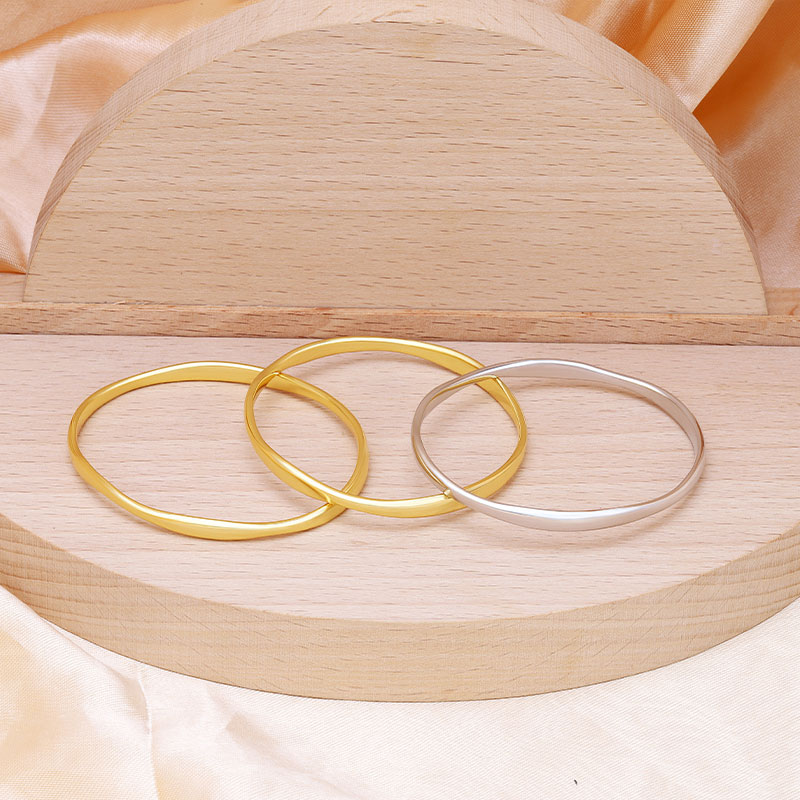 hammered silver bangle