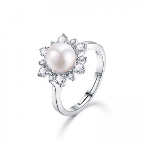 Stylish Pearl Design Engagement Ring