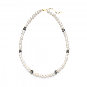 bead and pearl necklace