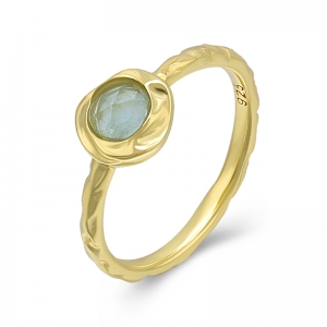 round aquamarine ring