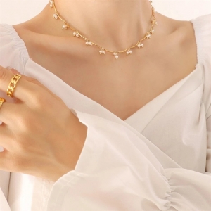Dainty Pearl Neck Collar