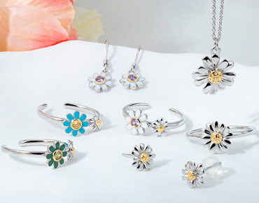 Daisy Bloom Jewelry