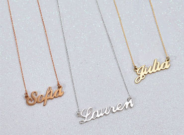 Guidelines for retailers on how to customize name necklaces
