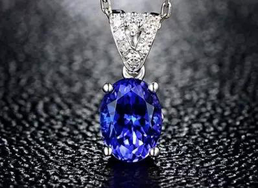 What are the characteristics of sapphires?